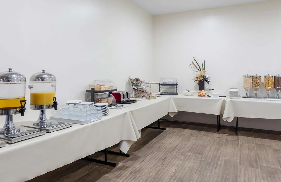 Mercure Goulburn-1