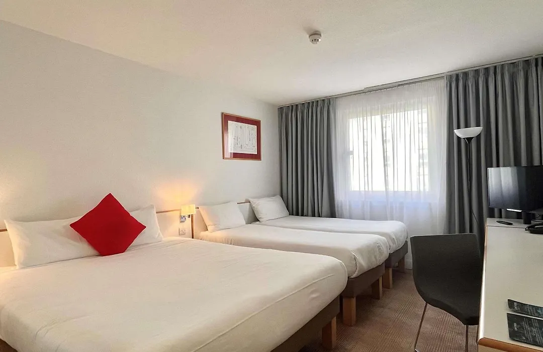 Novotel Glasgow Centre-1