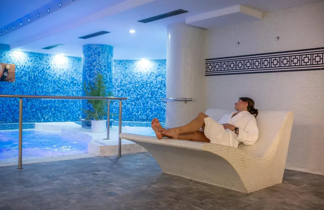 Wuau! Hotel Galanthus & Spa-1