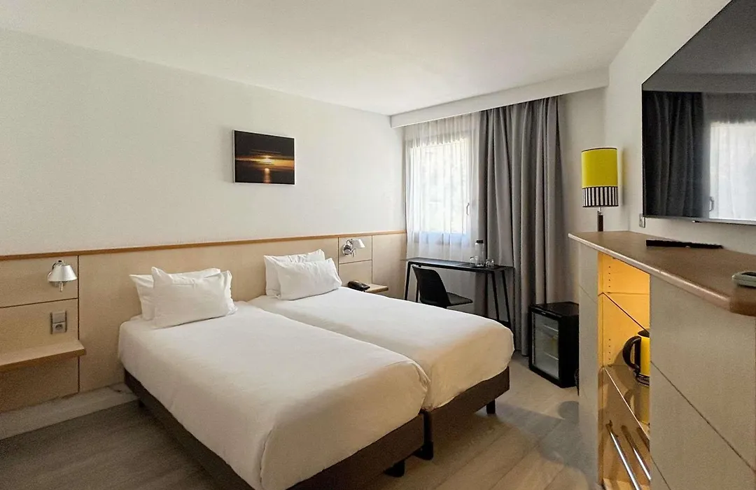 Mercure Ajaccio-1