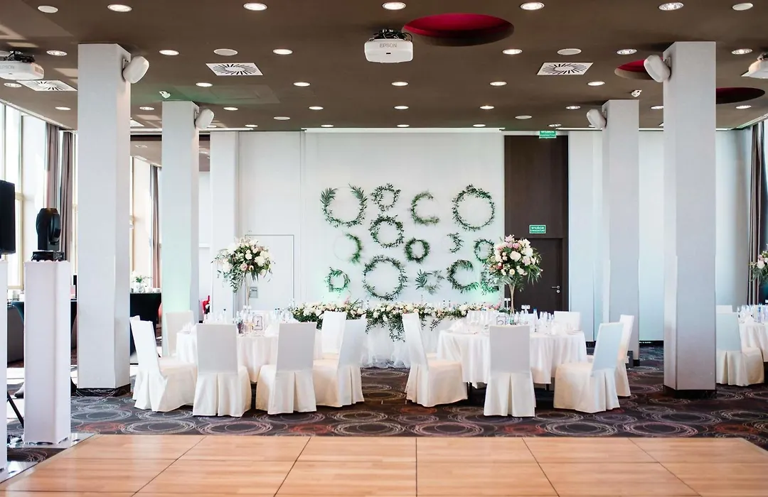 Mercure Warszawa Grand-1