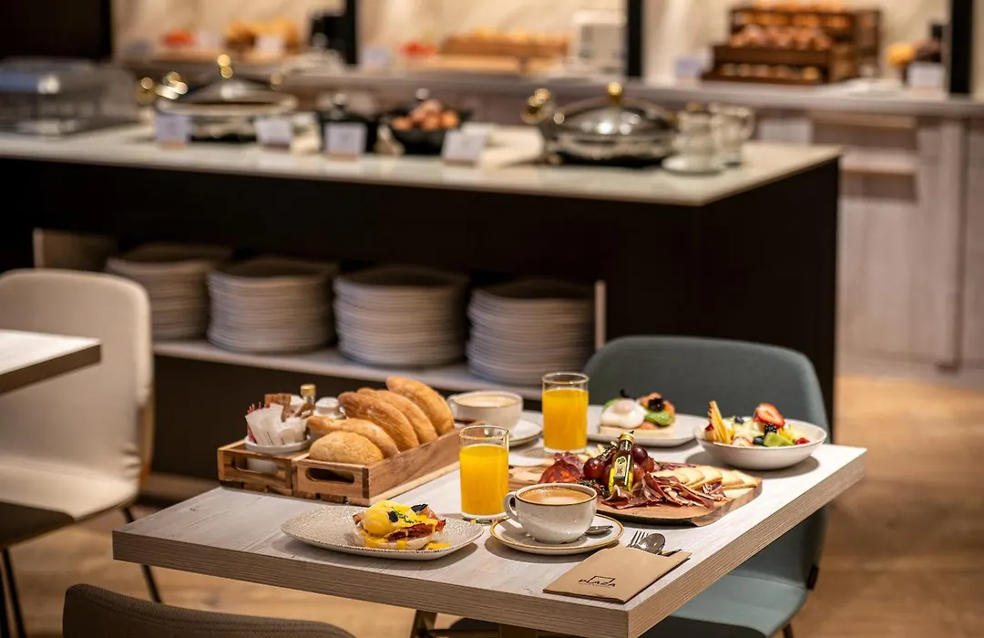 Grand Plaza Hotel & Wellness-1