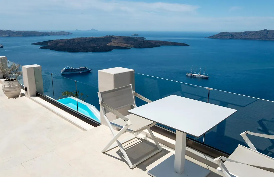 Sun Rocks Boutique Hotel - Caldera View Suites & Sunset Dining Experience-1