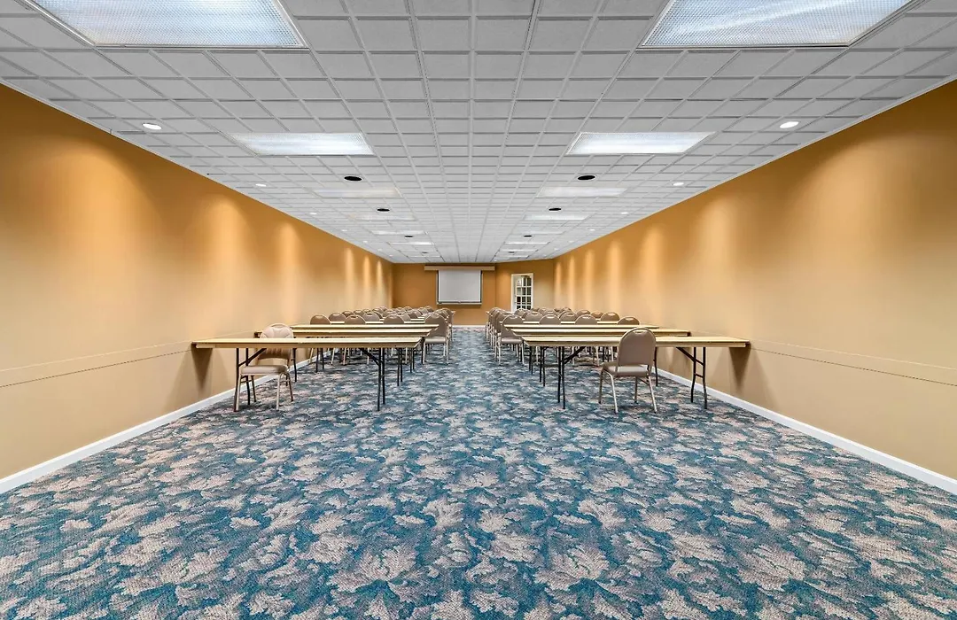 Clarion Hotel & Conference Center Lewiston-1