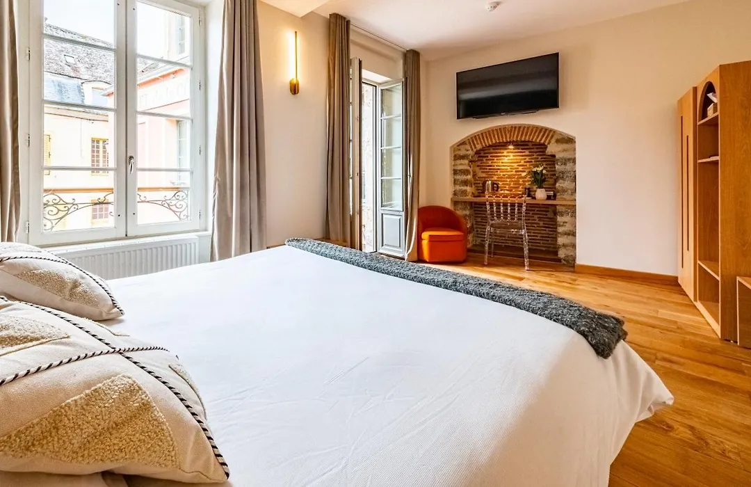 Hotel Relais De La Cote D'or-1