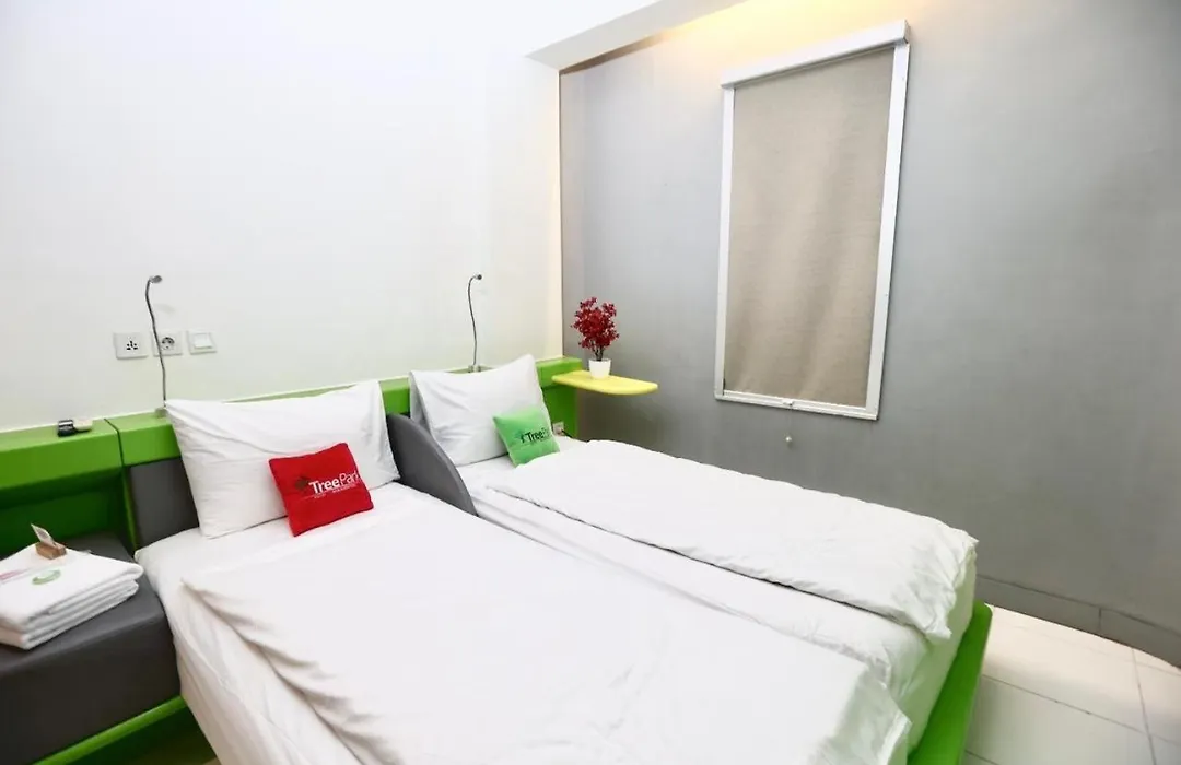 Treepark Hotel Jakarta Airport-1