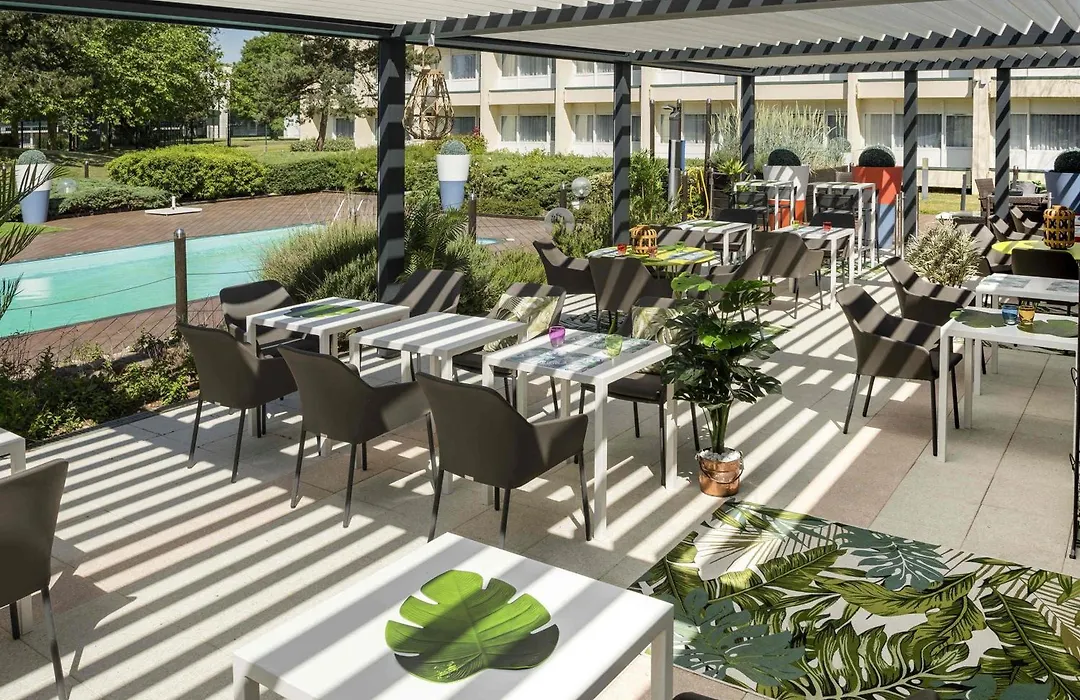 Novotel Chartres-1