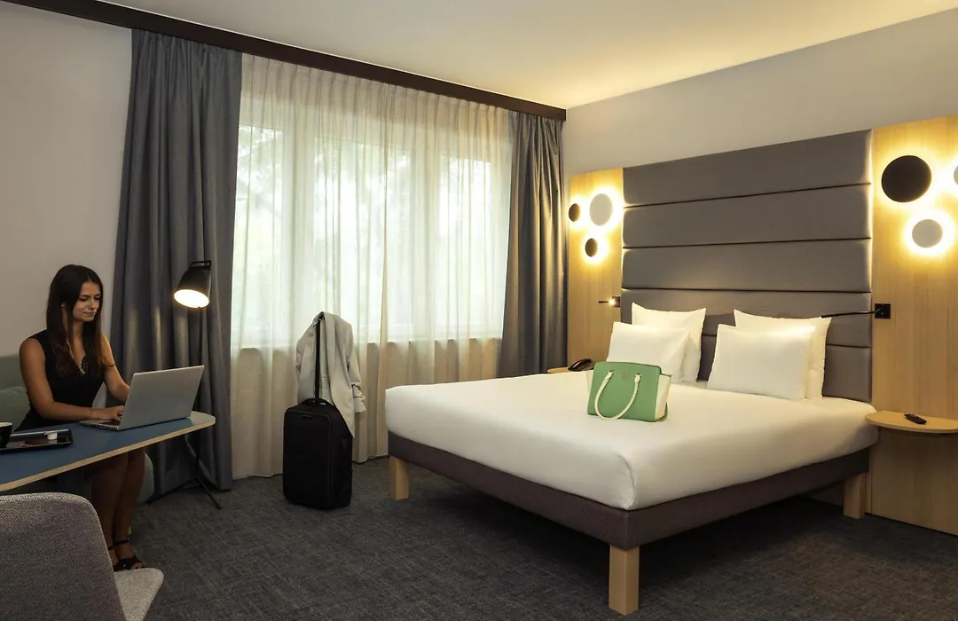 Novotel Brussels Centre Midi-1