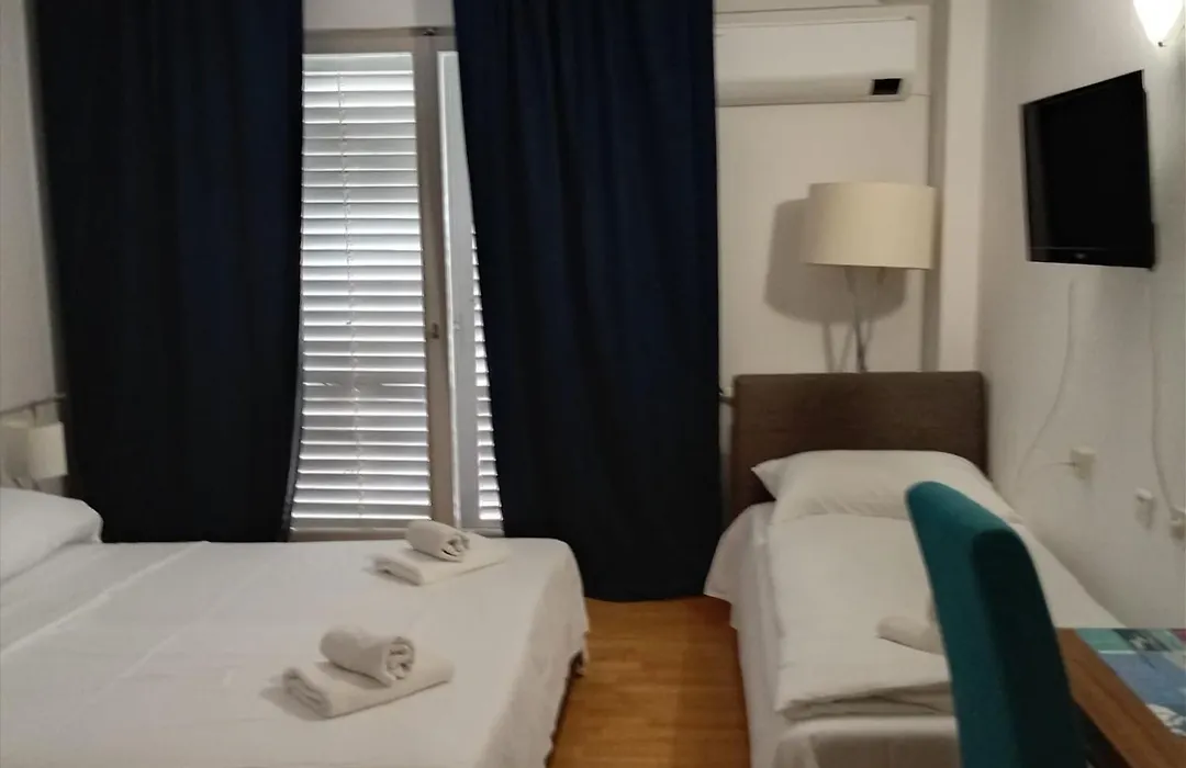 Hotel Zagreb-1