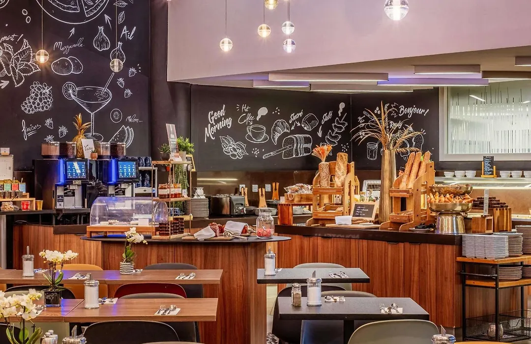 Novotel Lyon Confluence-1