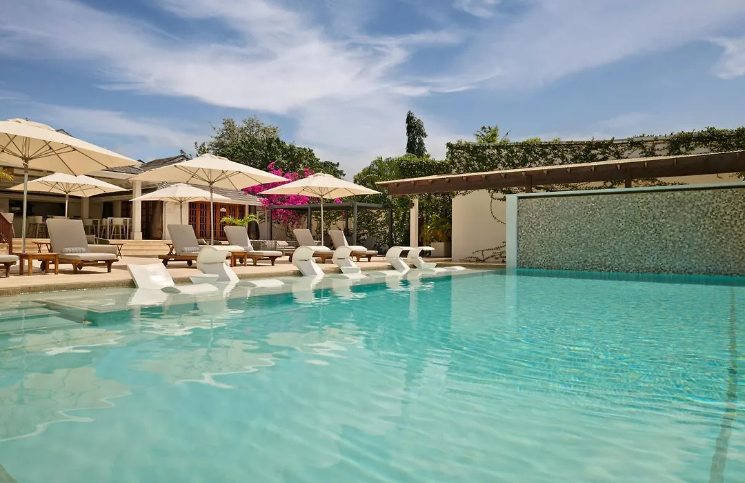 Calabash Hotel-1