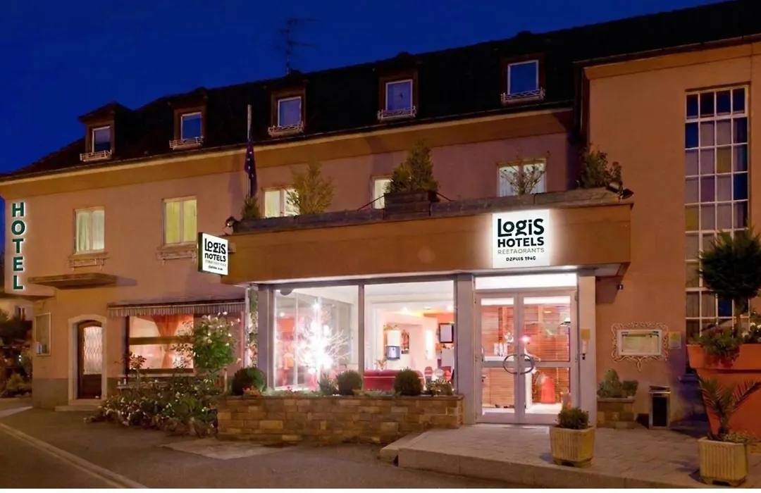 Logis Hotel Restaurant La Palette-1