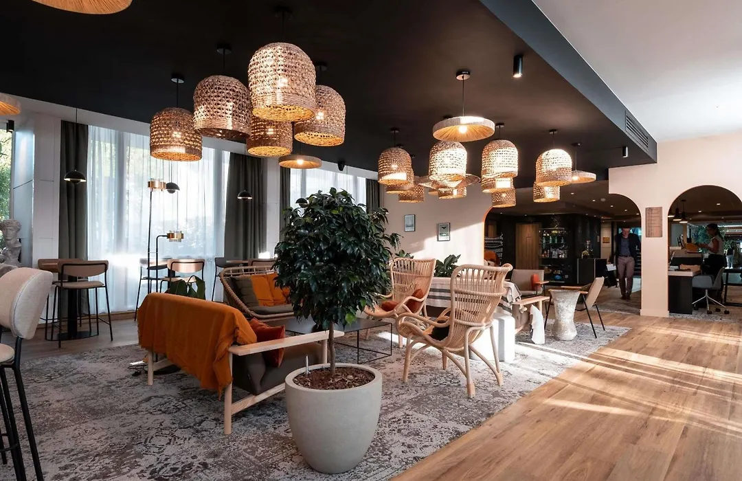 Novotel Chartres-1