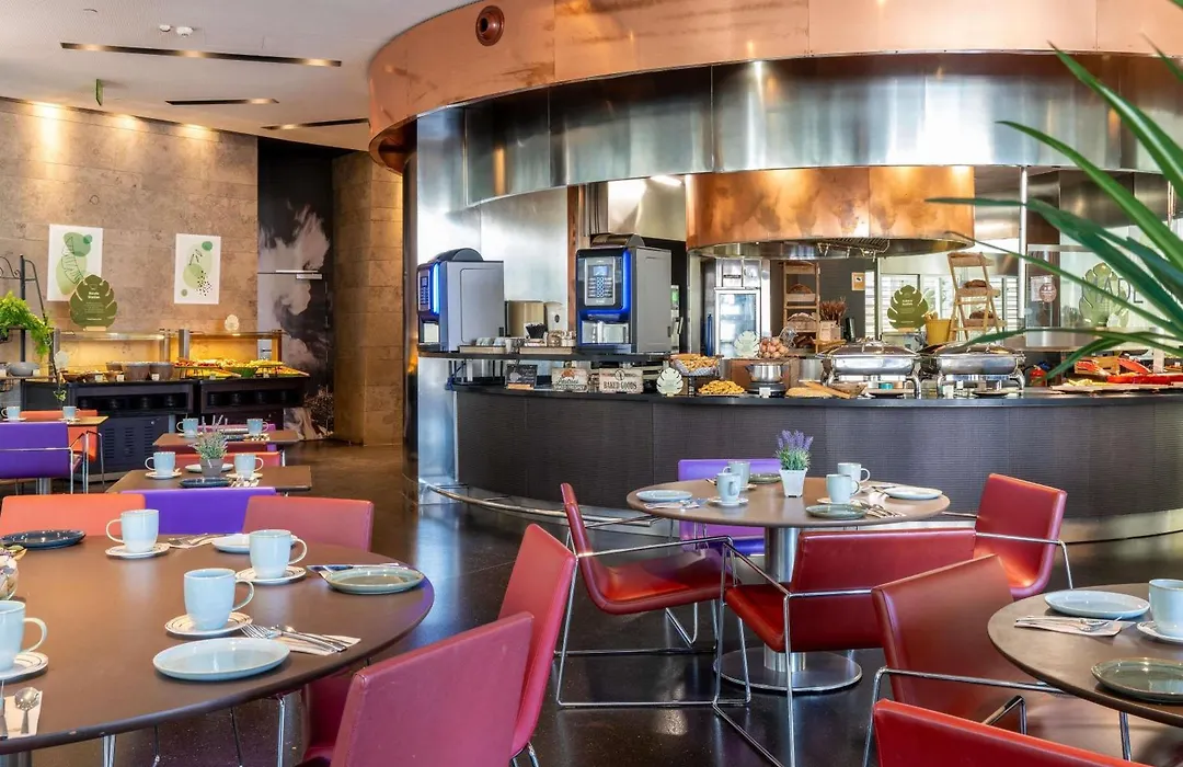Novotel Barcelona City-1