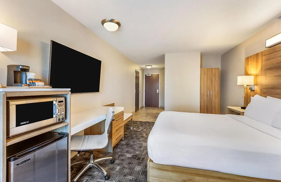 Microtel Inn & Suites By Wyndham - Timmins-1