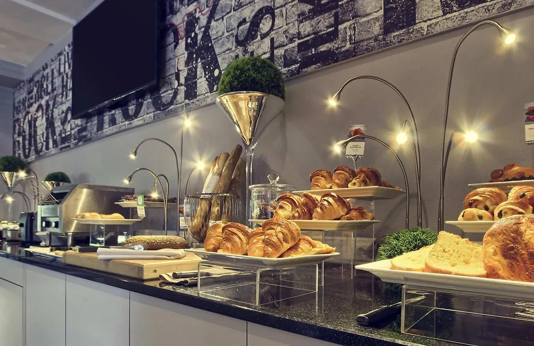 Mercure Paris Velizy-1
