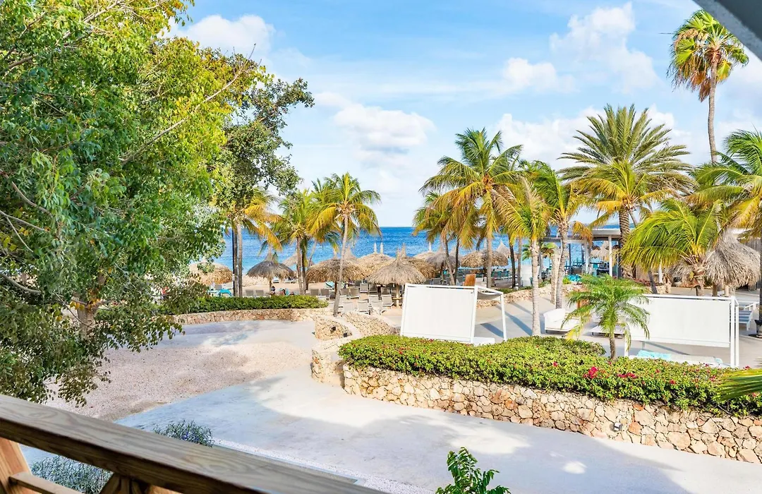 Van Der Valk Plaza Resort Bonaire-1