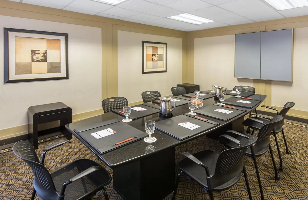 Crowne Plaza Virginia Beach Town Center By Ihg-1
