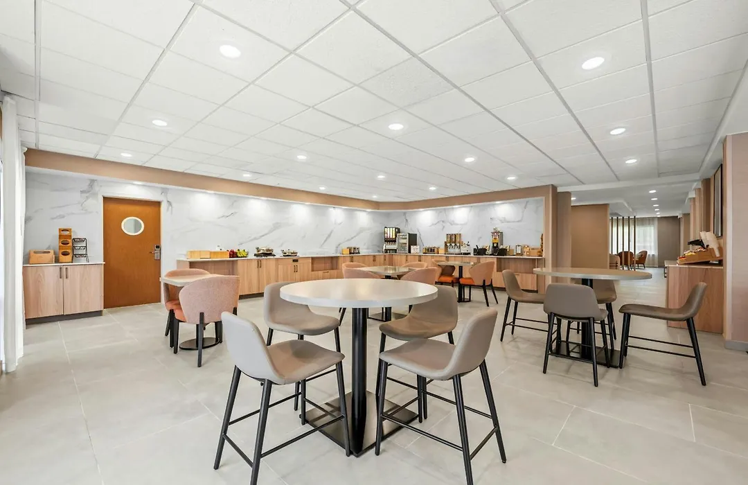 Fairfield Inn And Suites By Marriott Gadsden-1