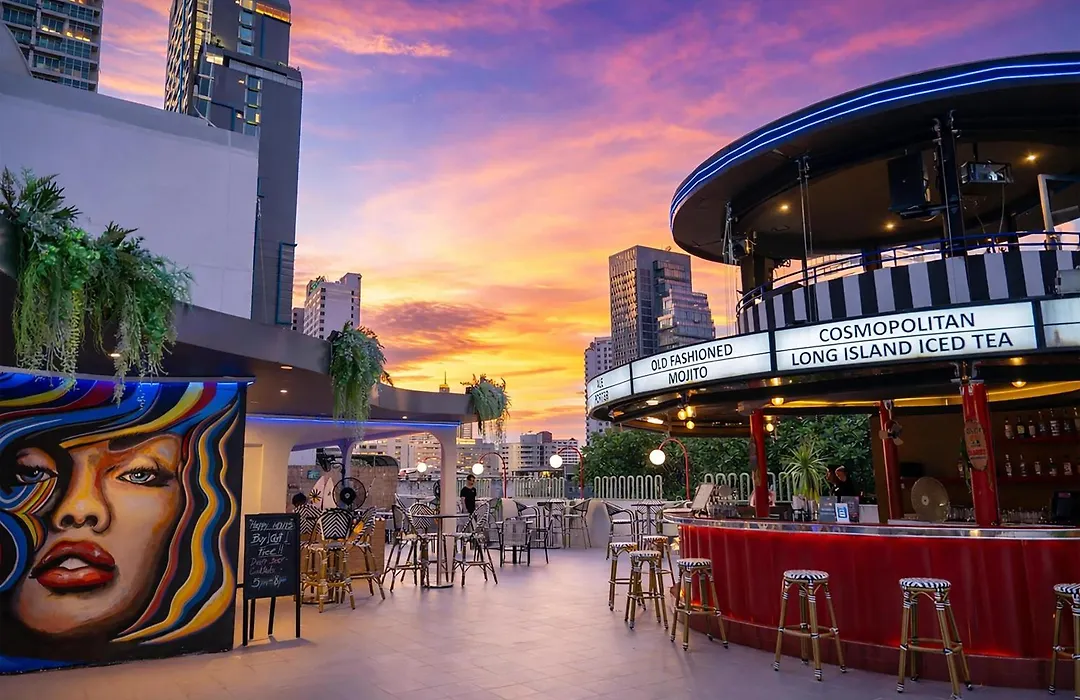Radisson Suites Bangkok Sukhumvit-1
