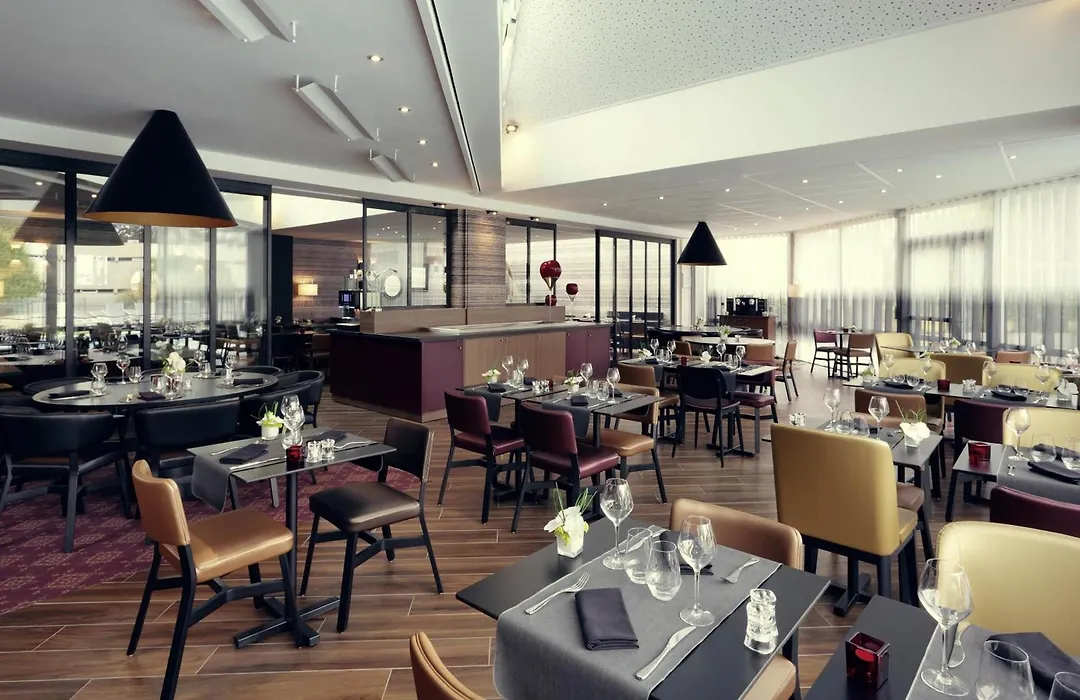 Mercure Orange Centre A7/A9-1
