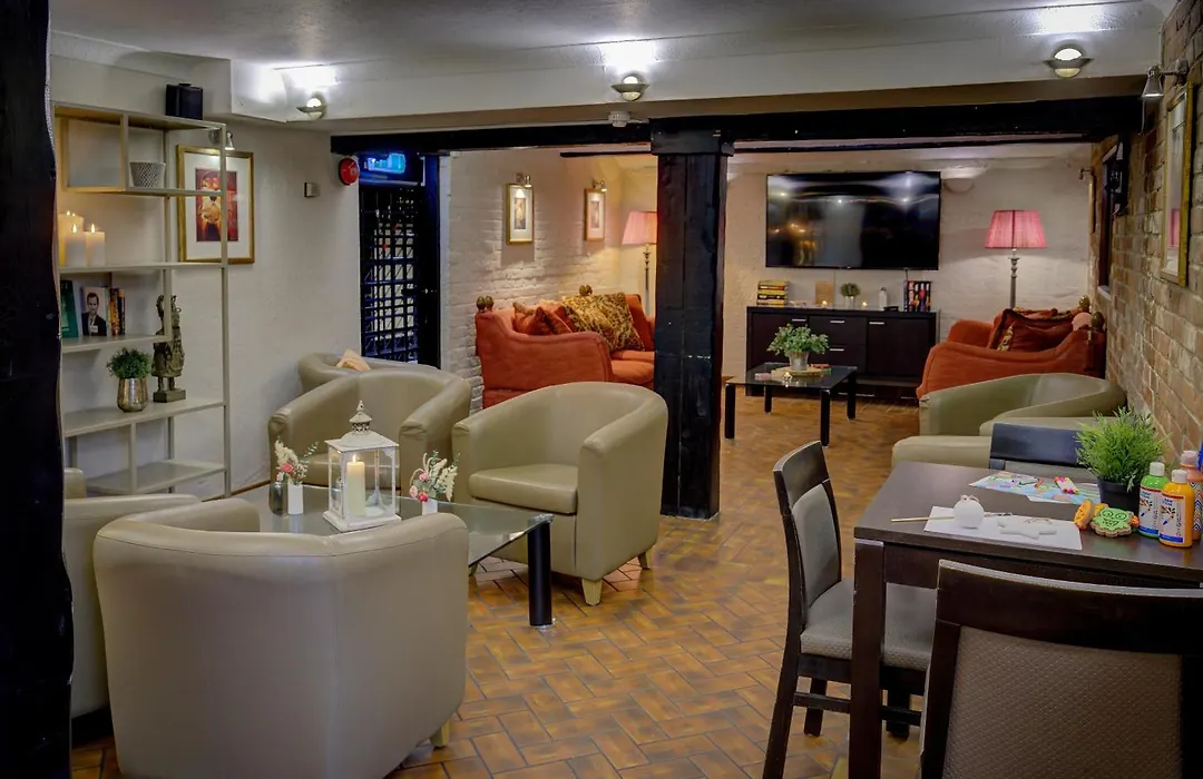 Forest Lodge Hotel-1