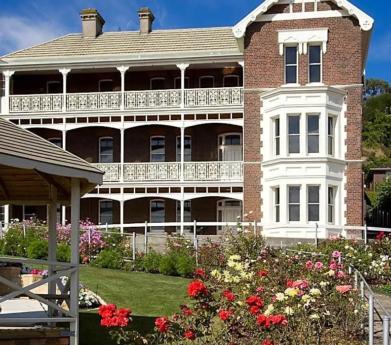 Auldington Hotel-1