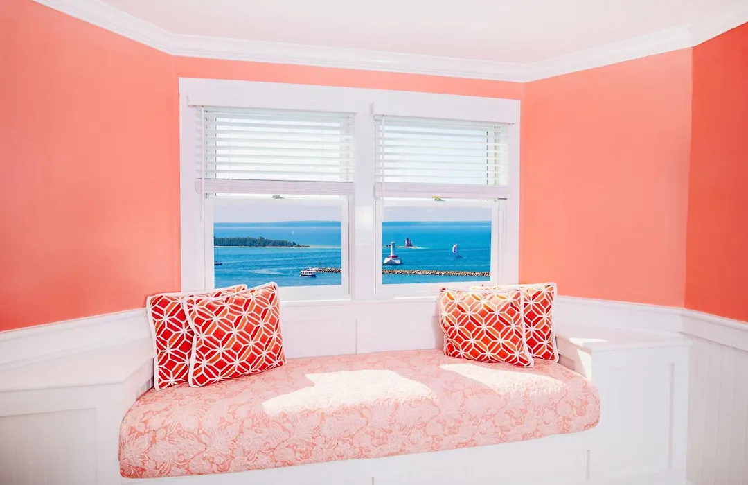 Island House Hotel-1