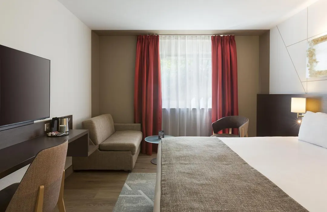 Kyriad Hotel Strasbourg Lingolsheim-1