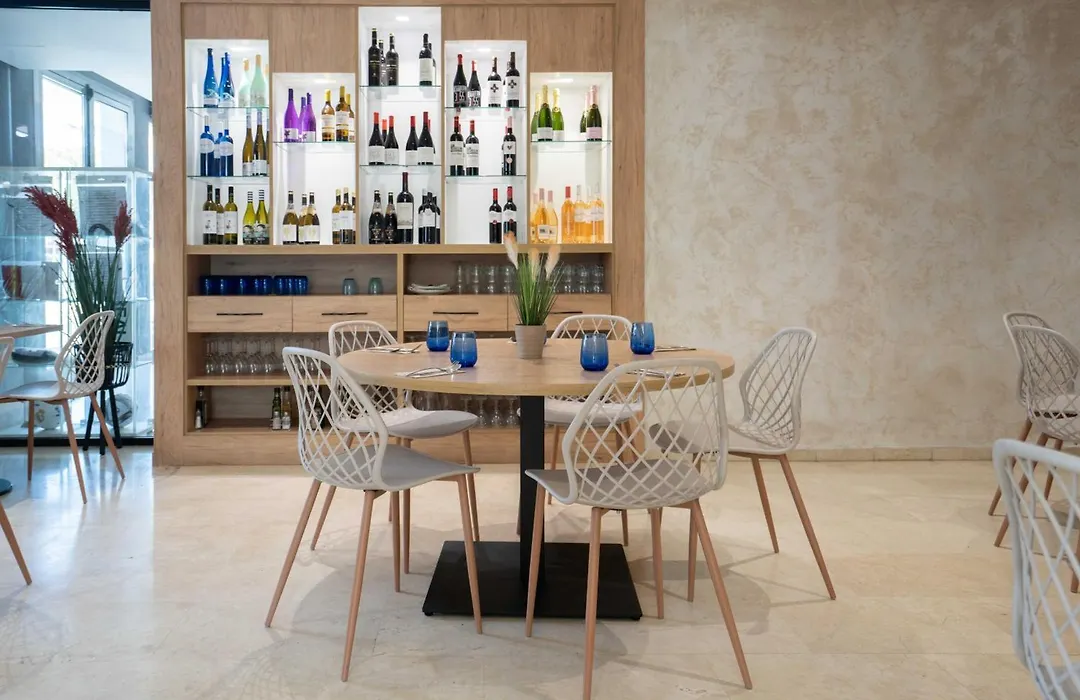 Hotel Ciutat Martorell-1