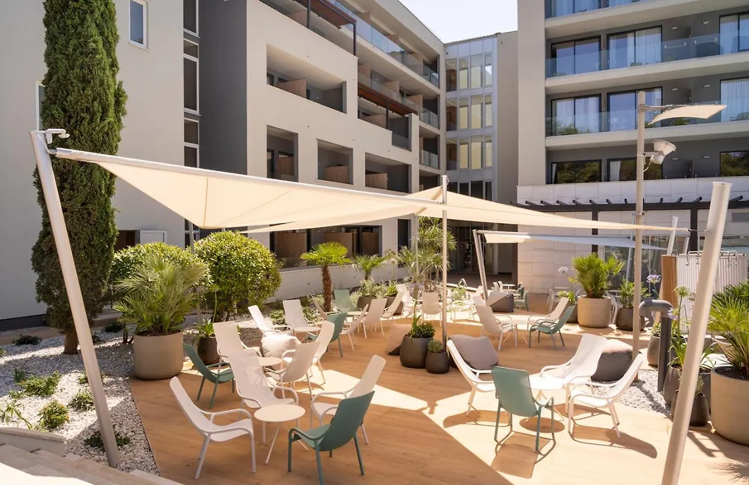 Hotel Garden Istra Plava Laguna-1