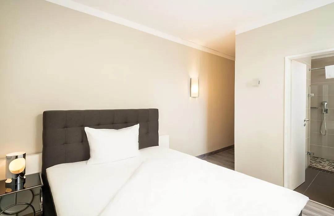 Elaya Hotel Hannover City, Trademark By Wyndham-1