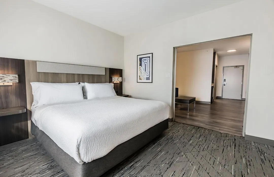 Holiday Inn Express Calgary South By Ihg-1