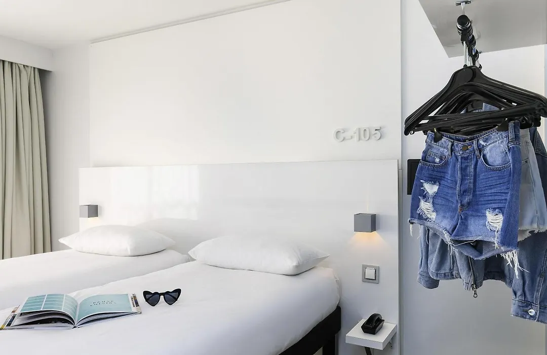 Ibis Styles Menton Centre-1