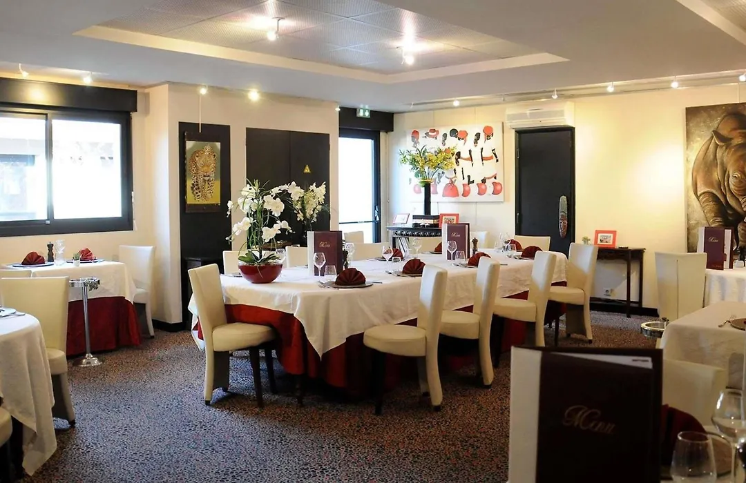 Ibis Styles Segre-1