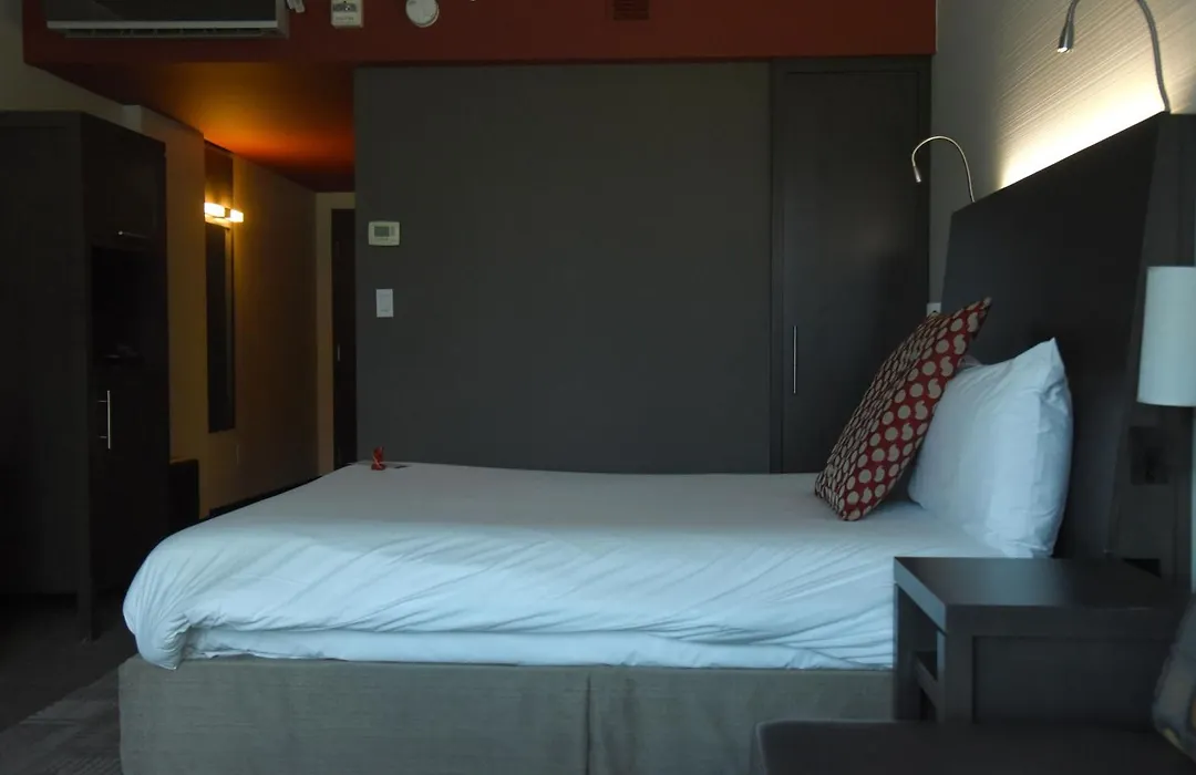 Grand Hotel Times Sherbrooke-1