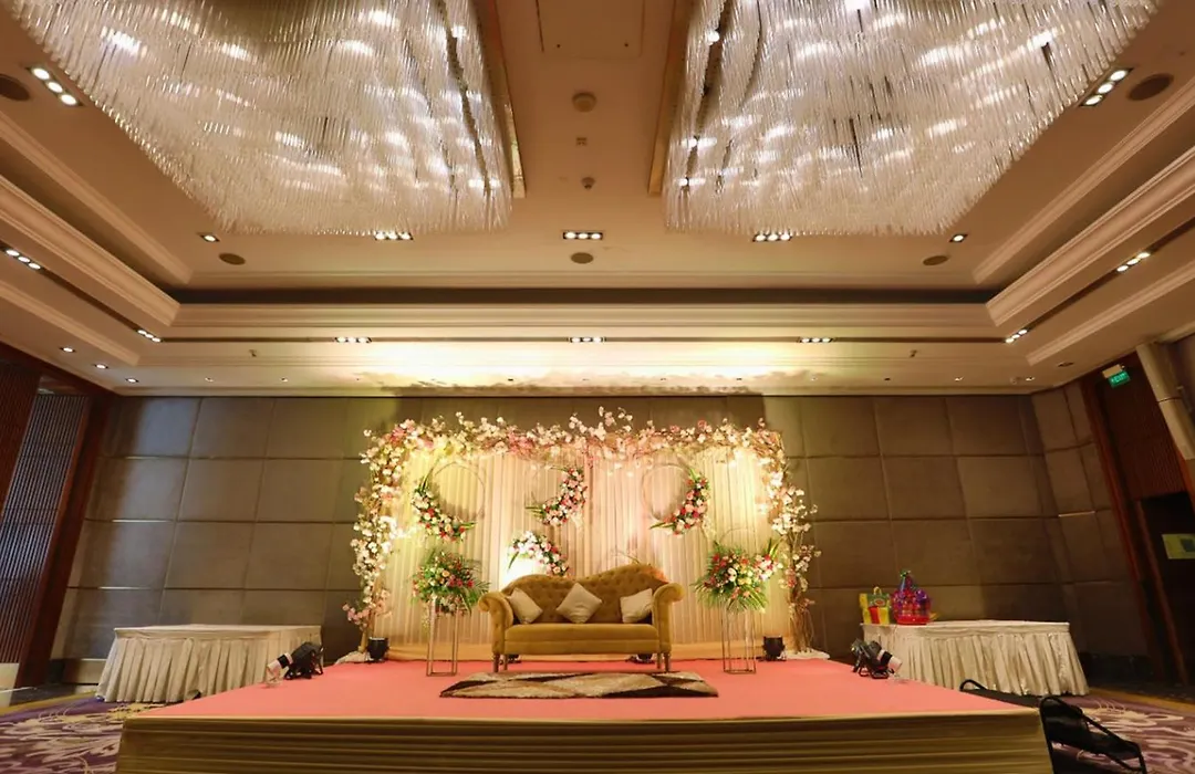 Holiday Inn New Delhi Mayur Vihar Noida By Ihg-1