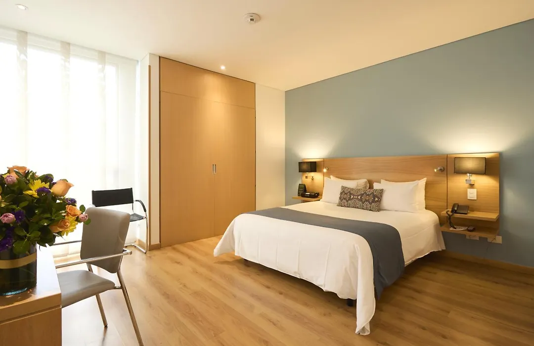 Hotel bh Parque 93-1