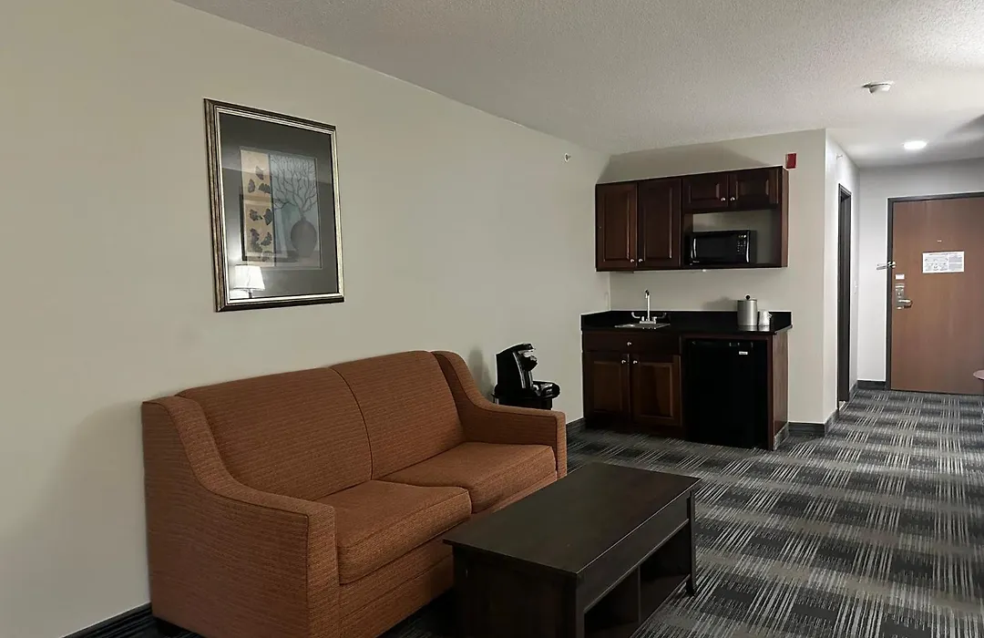 Holiday Inn Express & Suites Meriden By Ihg-1