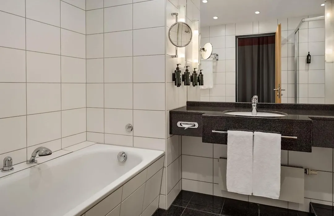 Ramada By Wyndham Essen-1