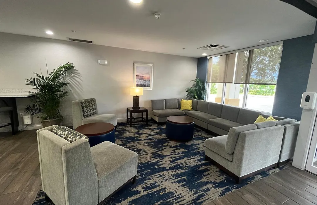 Comfort Suites Palm Bay - Melbourne-1