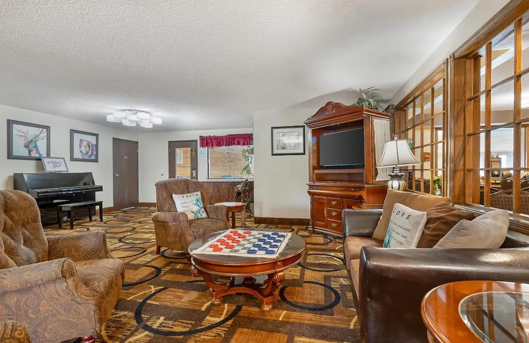 Quality Inn Saint Ignace I-75-1
