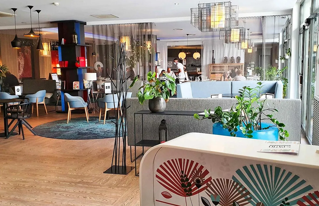 Novotel Avignon Centre-1