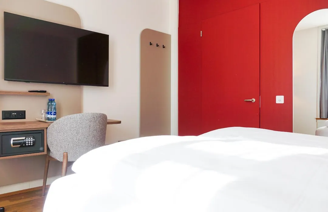 Hotel im Schlosspark-1