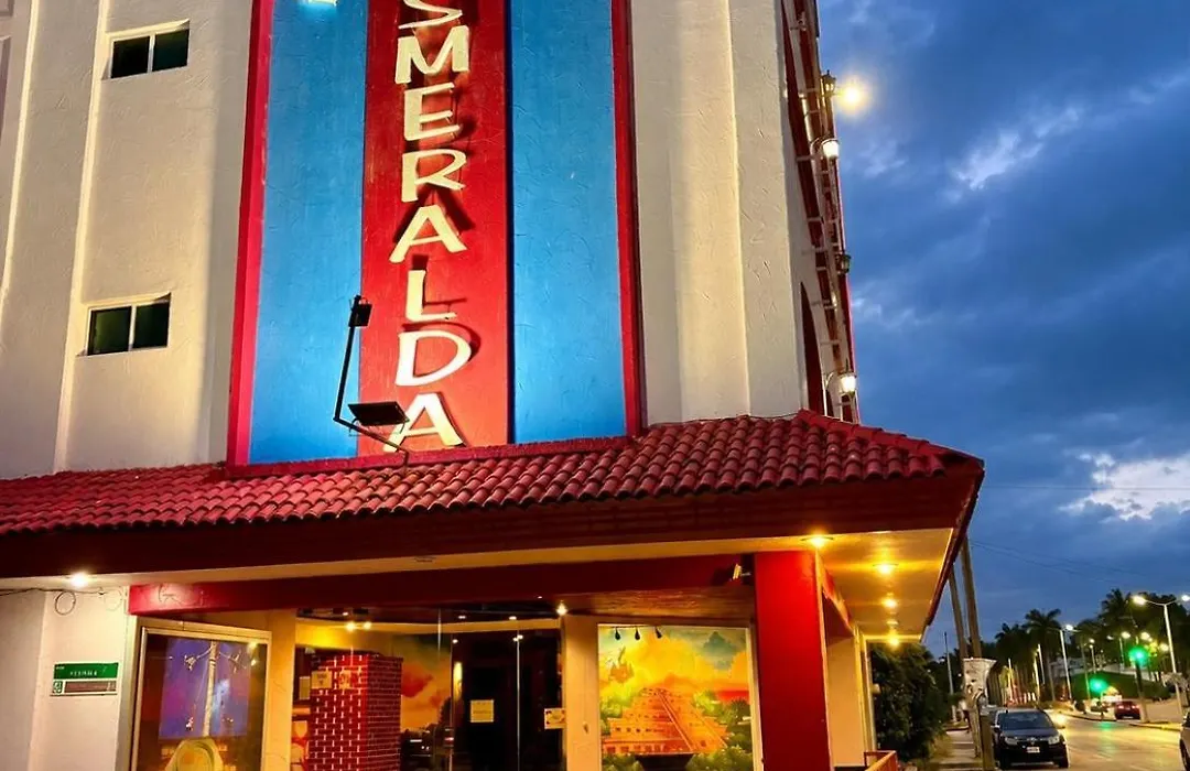 Hotel Esmeralda-1