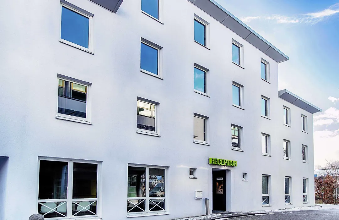 B&B Hotel Muenchen-Putzbrunn-1