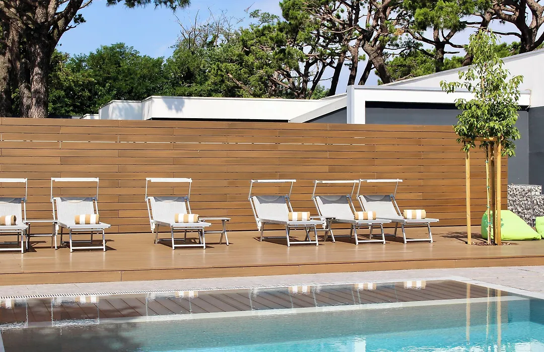 Hotel Mealba Suite & Pool-1