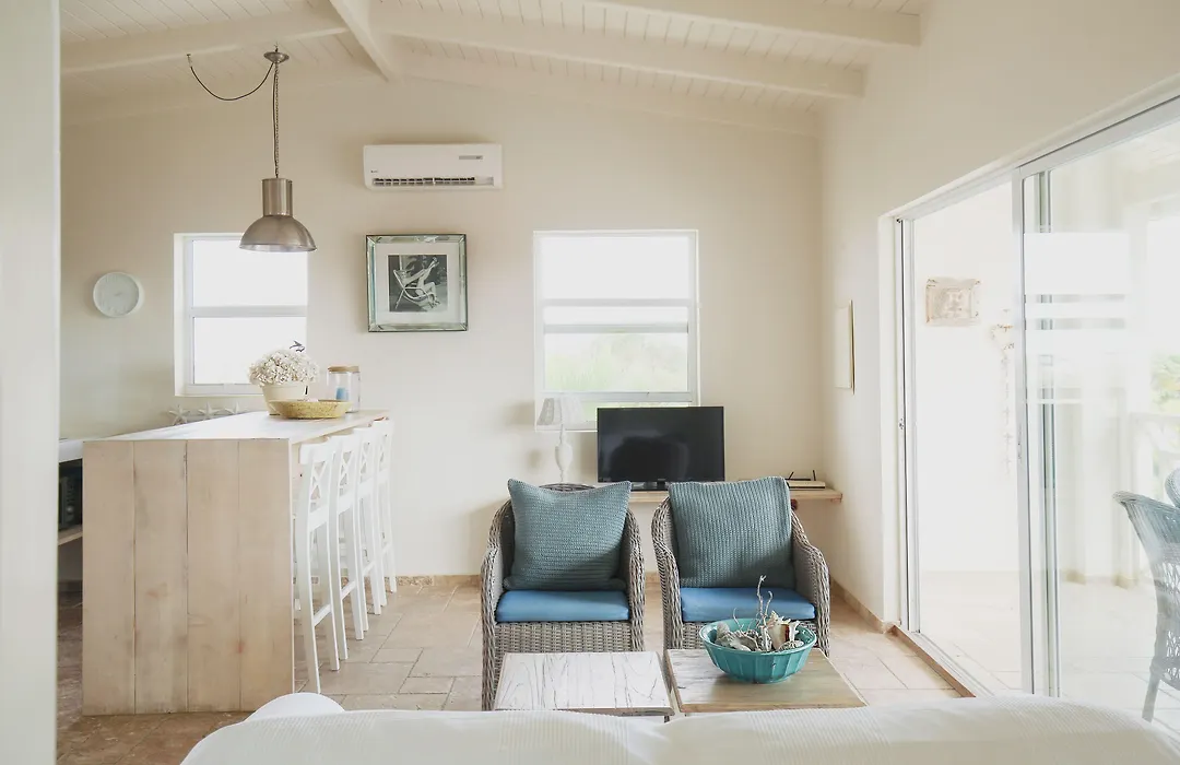 Ocean Breeze Boutique Hotel & Marina-1