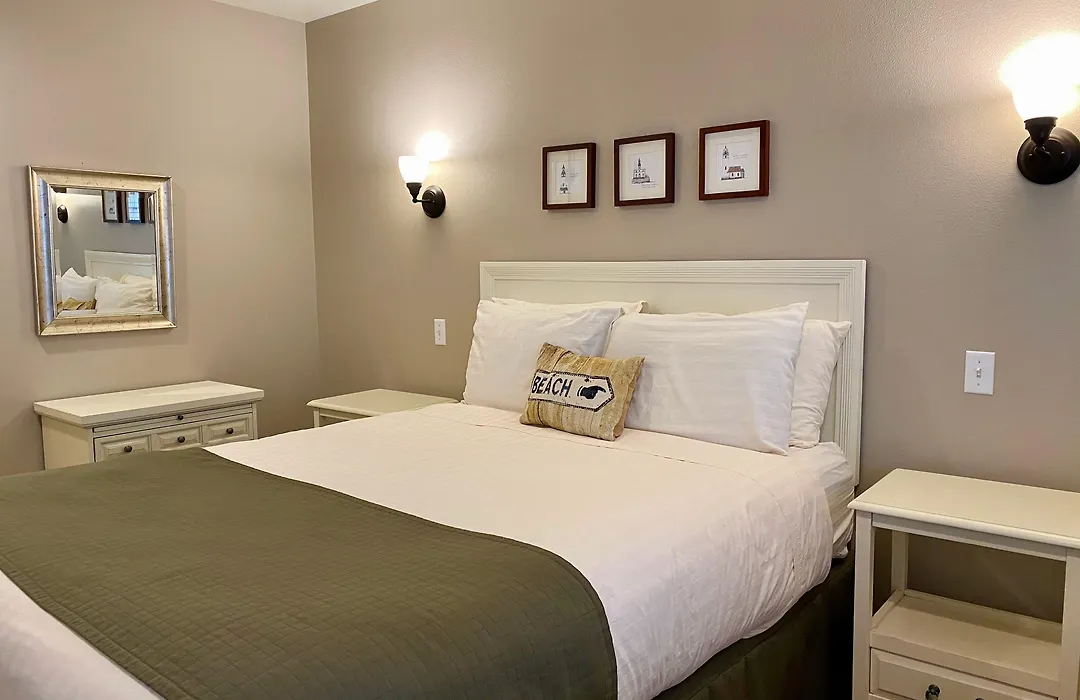 Lighthouse Inn-1