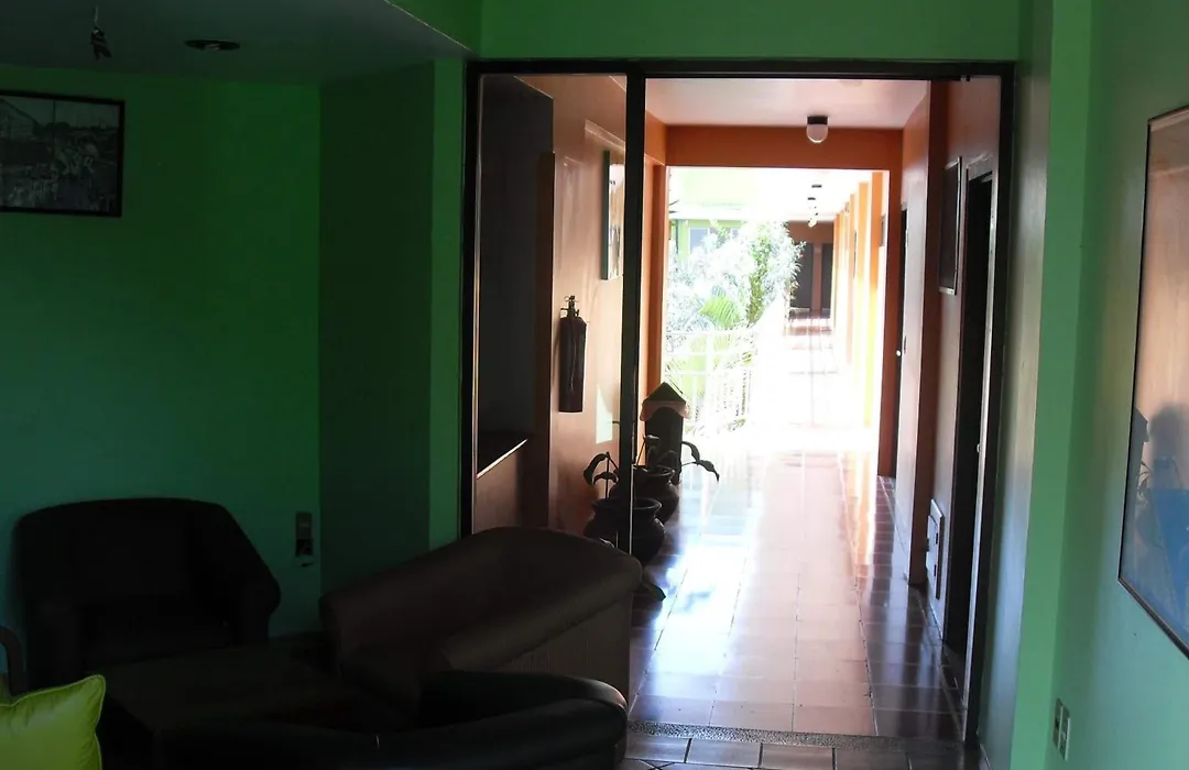 Hotel Playa Cristal-1